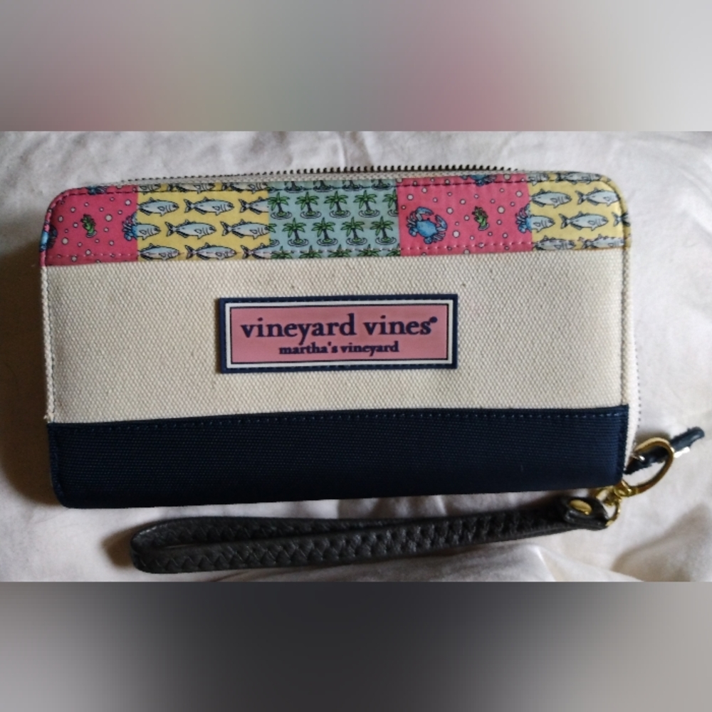 Vineyard Vines Wristlet